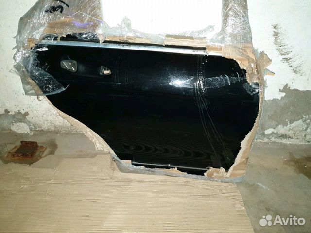 Дверь задняя правая Мерcедeс W204 mersedes w204