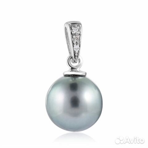 Кулон из белого золота с бриллиантами и жемчугом Кулон из белого золота с бриллиантами и жемчугом