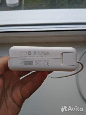 Зарядка для макбука MagSafe2