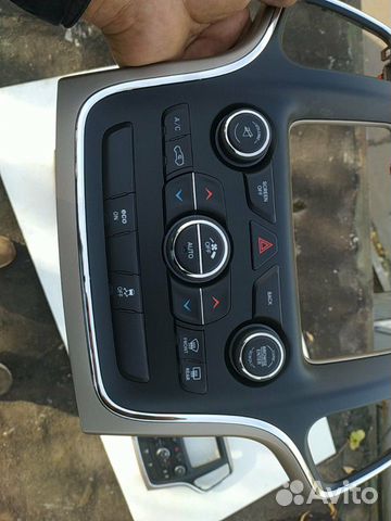 Рамка климат контроля jeep grand cherokee WK2 Рамка климат контроля jeep grand cherokee WK2