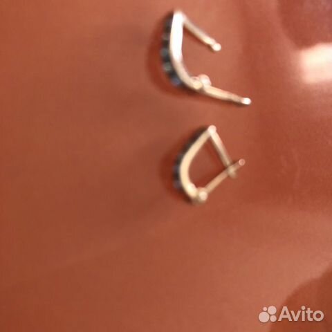 Золотые серьги