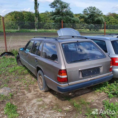 Мерседес W124 Mercedes E250 TD разбор запчасти Мерседес W124 Mercedes E250 TD разбор запчасти