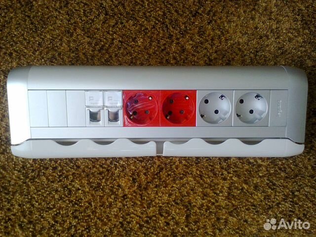 Legrand Настольный блок розеток (сетевой фильтр)