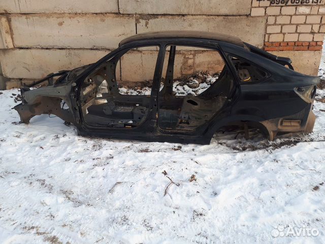 Стойка левая на LADA Granta Стойка левая на LADA Granta