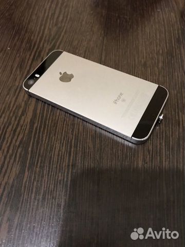 iPhone SE 32GB iPhone SE 32GB
