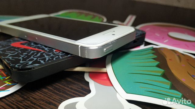 Телефон iPhone 5 S