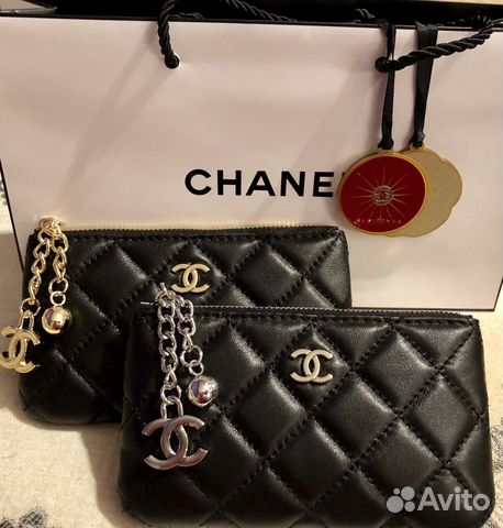 Шанель оригинал на авито. Шанель вип гифт. Ключница Шанель. Chanel VIP Gift оригинал. Оригинальный гифт от Chanel.