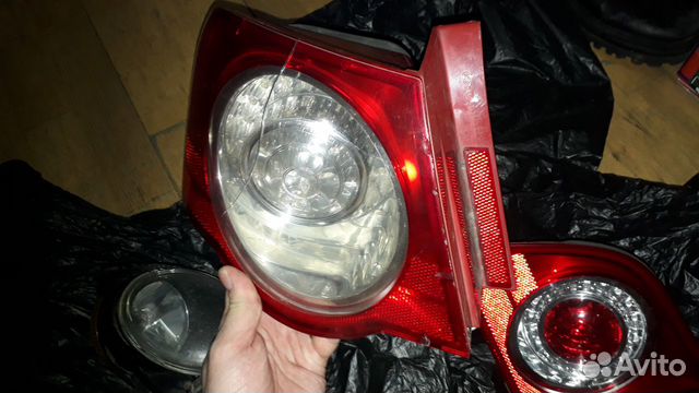 Задние фонари и противотуманка на пассат б6