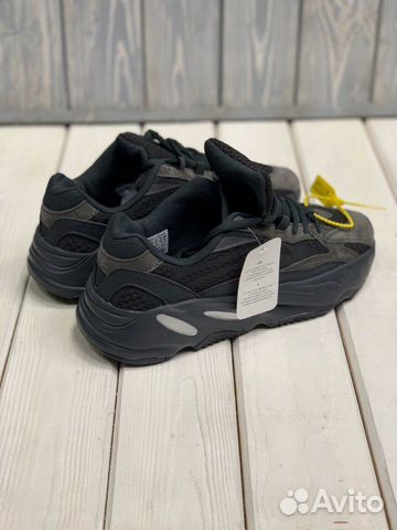 Кроссовки Adidas Yeezy Boost 700 Кроссовки Adidas Yeezy Boost 700