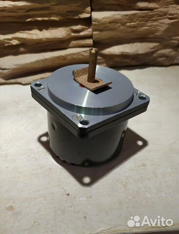 Электродвигатель шаговый шдр -711 Электродвигатель шаговый шдр -711