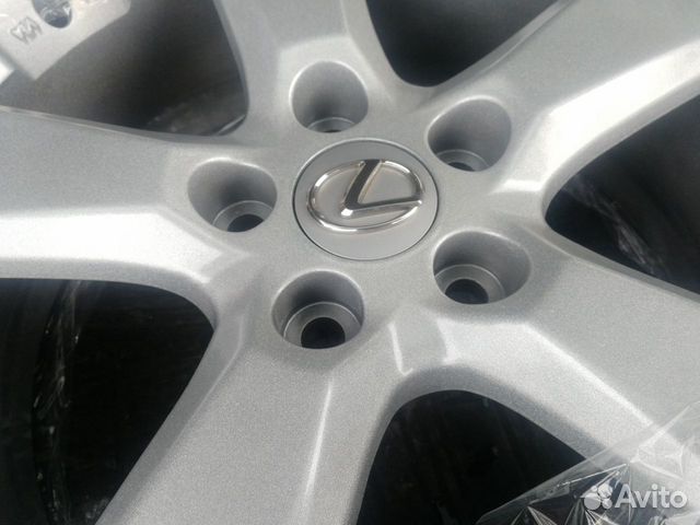 R18 5x114,3 Лексус350 Тойота диски оригинал 4штуки