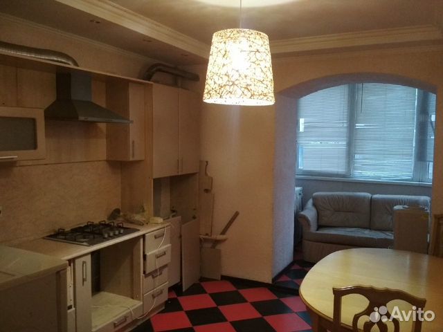 2-к квартира, 64 м², 1/12 эт.