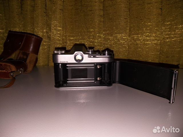 Ретро фотоаппарат Зенит 3М Ретро фотоаппарат Зенит 3М