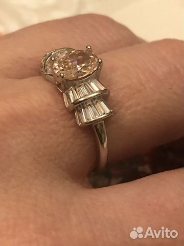 Серебряное кольцо с розовым цирконием