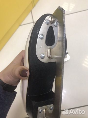 Коньки для фигурного катания