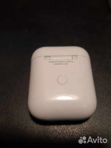 AirPods с кейсом