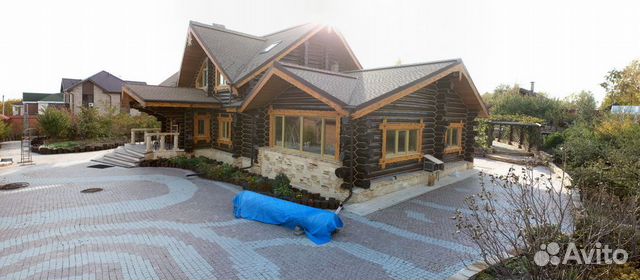 Сруб дома. Рубленный дом. Зимний лес. Сборка