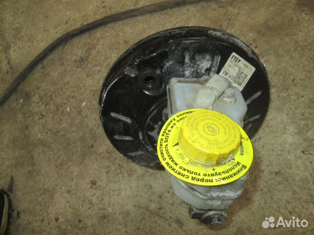 Вакуумный усилитель в сборе на VW Polo седан
