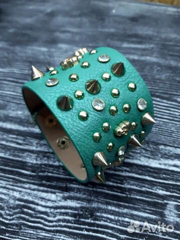 Браслет с шипами, стразами, черепами