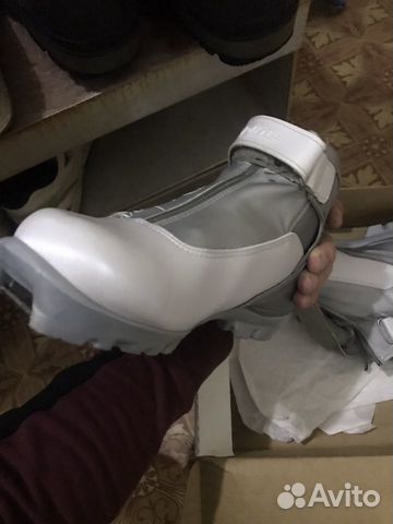 Лыжные ботинки