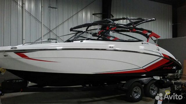 Катер Yamaha 242 X-E Катер Yamaha 242 X-E