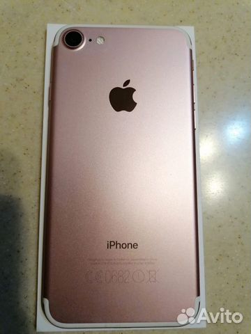 Телефон iPhone