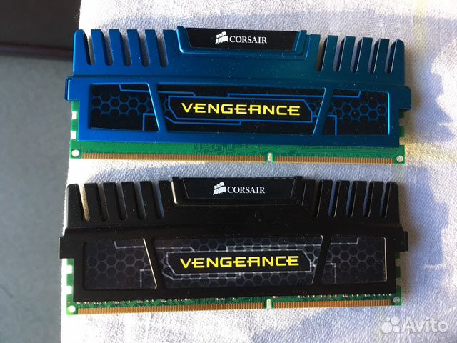 Vengeance ddr4 8gb. Corsair Vengeance ddr3 оранжевые. Corsair Vengeance ddr3 черный красный синий. Corsair Vengeance парковка. Cmz8gx3m2a1600c9 Corsair CPU-Z.