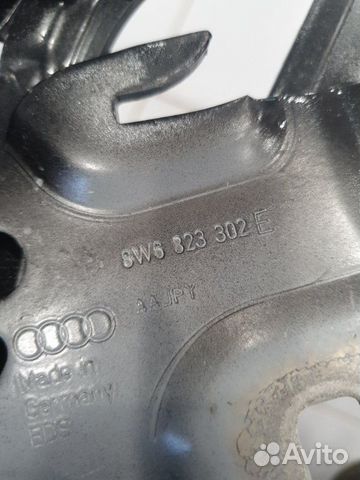 Петля капота передняя правая Audi A5 8W6 2016 Петля капота передняя правая Audi A5 8W6 2016