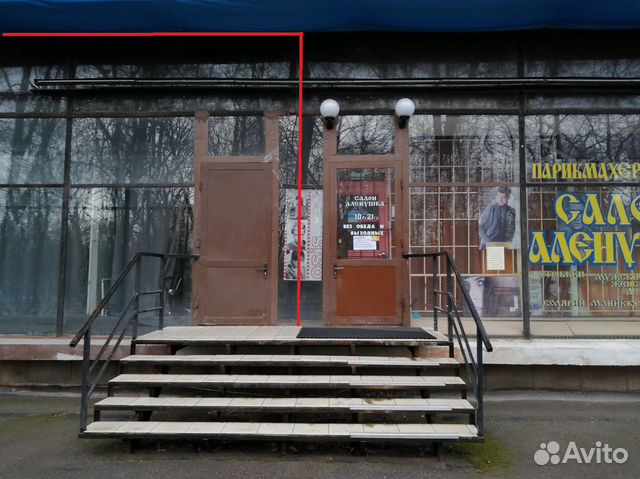 Торговое помещение рядом с метро, 186 м²