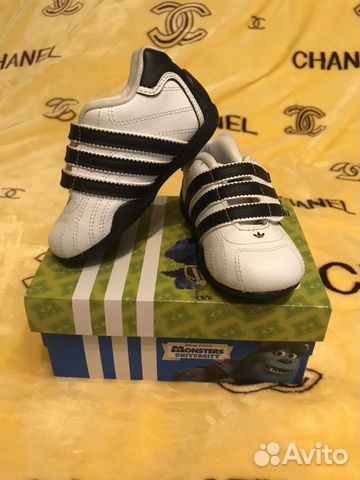 Новые детские кроссовки Adidas Новые детские кроссовки Adidas