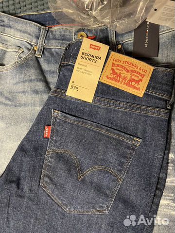 Шорты женские Levi’s новые 28 размер (50) Шорты женские Levi’s новые 28 размер (50)