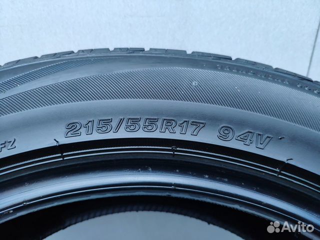 Bridgestone MY-02 Sporty Style 215/55/17 3шт Bridgestone MY-02 Sporty Style 215/55/17 3шт