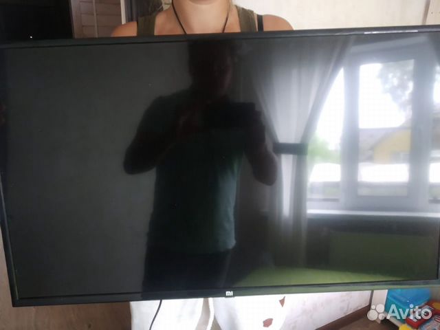 Телевизор Xiaomi TV 32* глобал на запчасти Телевизор Xiaomi TV 32* глобал на запчасти