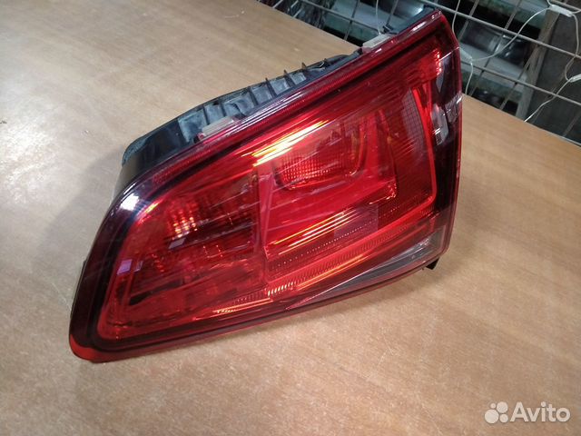 Фонарь задний внутренний правый VW Golf VII