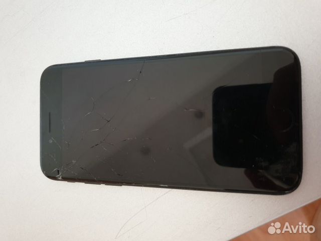 Телефон iPhone 7 32 gb Телефон iPhone 7 32 gb