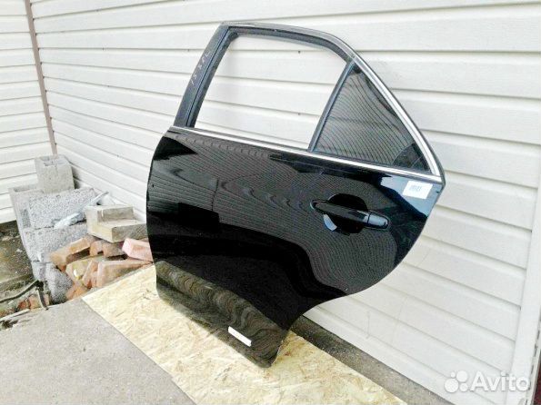Дверь задняя левая Toyota Camry 40