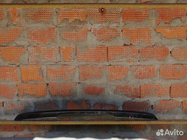 Спойлер крышки багажника 4L0827933 Audi Q7 Спойлер крышки багажника 4L0827933 Audi Q7