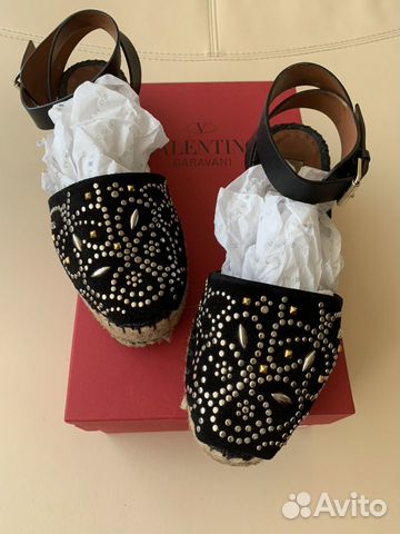 Босоножки valentino(оригинал) Босоножки valentino(оригинал)