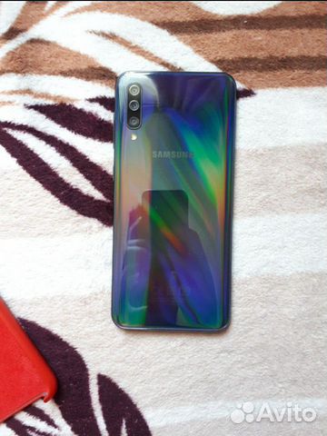 Samsung Galaxy A50 64 GB