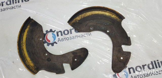 Пыльник тормозного диска передний Volkswagen B5+ Пыльник тормозного диска передний Volkswagen B5+