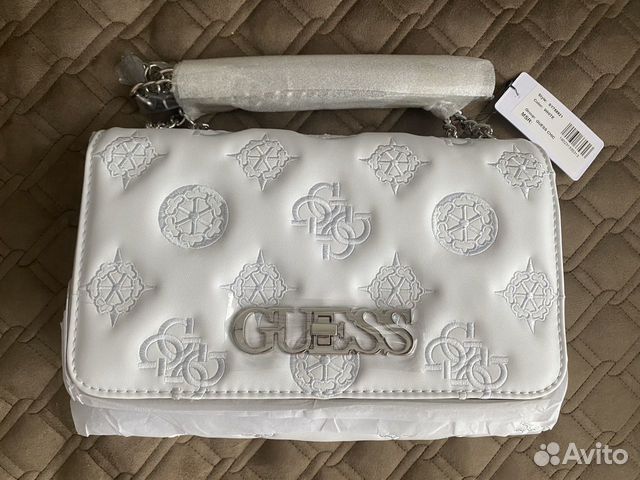 Сумка белая Guess новая Сумка белая Guess новая