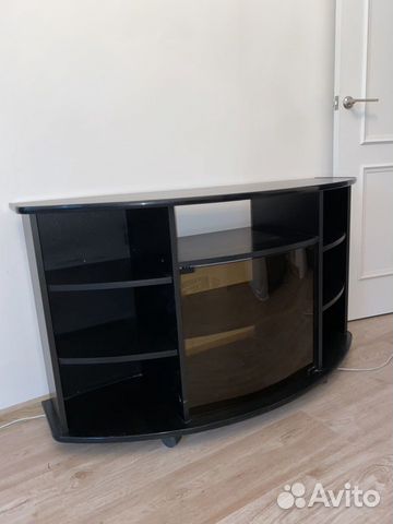 Стеклянная тумба под телевизор Стеклянная тумба под телевизор