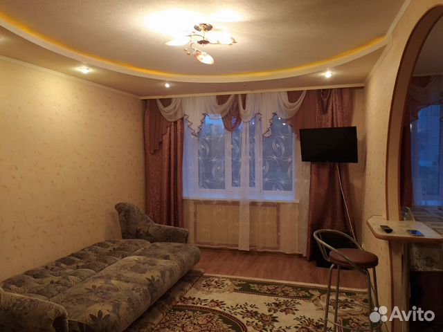 

2-к. квартира, 70 м², 2/10 эт.