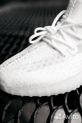 Кроссовки Adidas Yeezy Boost 350 V2