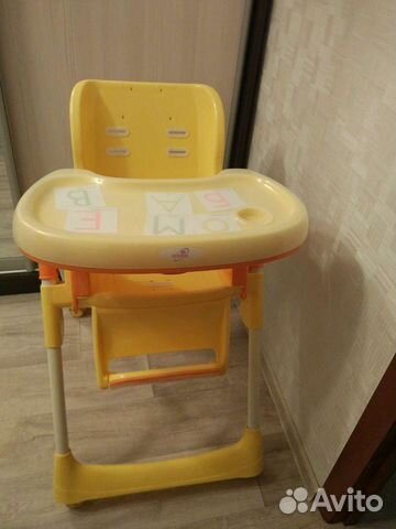 Детский стульчик для кормления