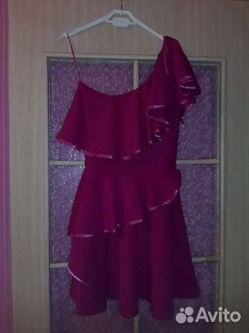 Красивые платья р.164 новые