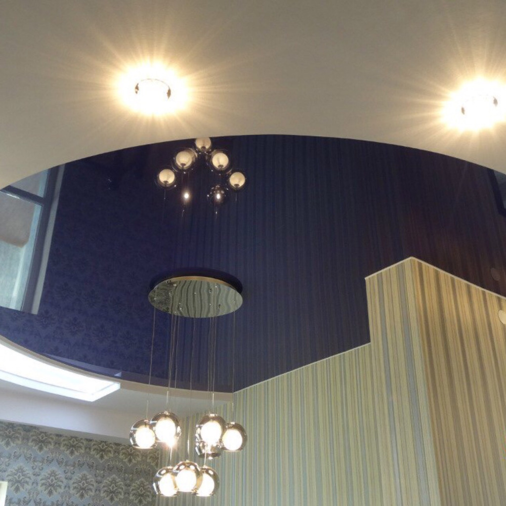 Натяжные потолки в интерьере. Натяжные потолки волгоград. Потолок дабл вижн. Натяжные потолки адлер. Двухуровневый потолок с розовой подсветкой.