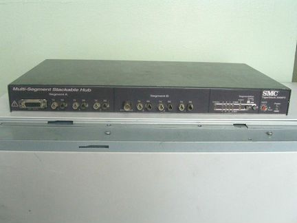 Multi-Segment Stackable Hub SMC TigerStack 3306FC