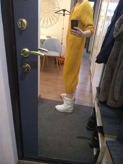 Вязаное платье миди