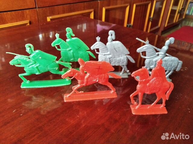 Игрушки СССР солдатики